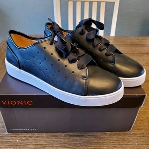 Brand new black Vionic sneaker